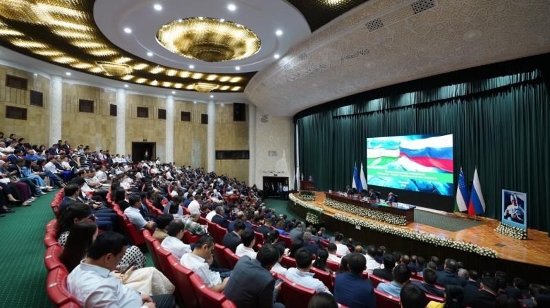 Мастер-класс профессора Кузовкова В.Е. «Кохлеарная имплантация при аномалиях развития улитки» в  Узбекистане